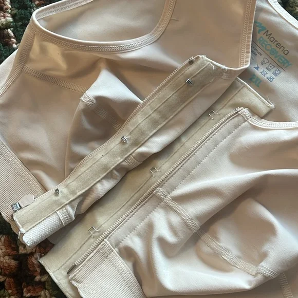 After Surgery Bra - 28” Bottom Hem. - Picture 6 of 9